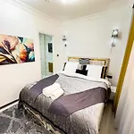 Sisli Apartments Holiday231